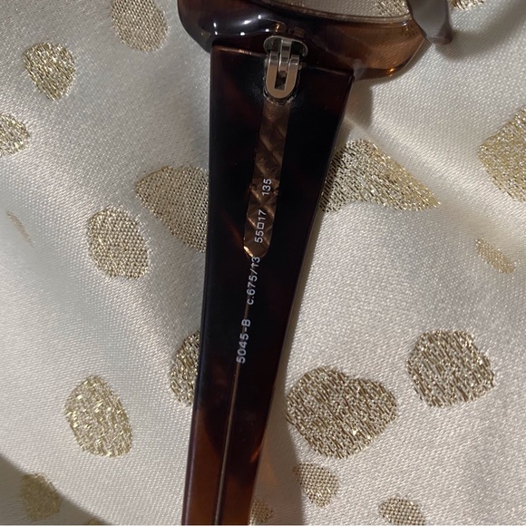 CHANEL SUNGLASSES - Picture 4 of 8